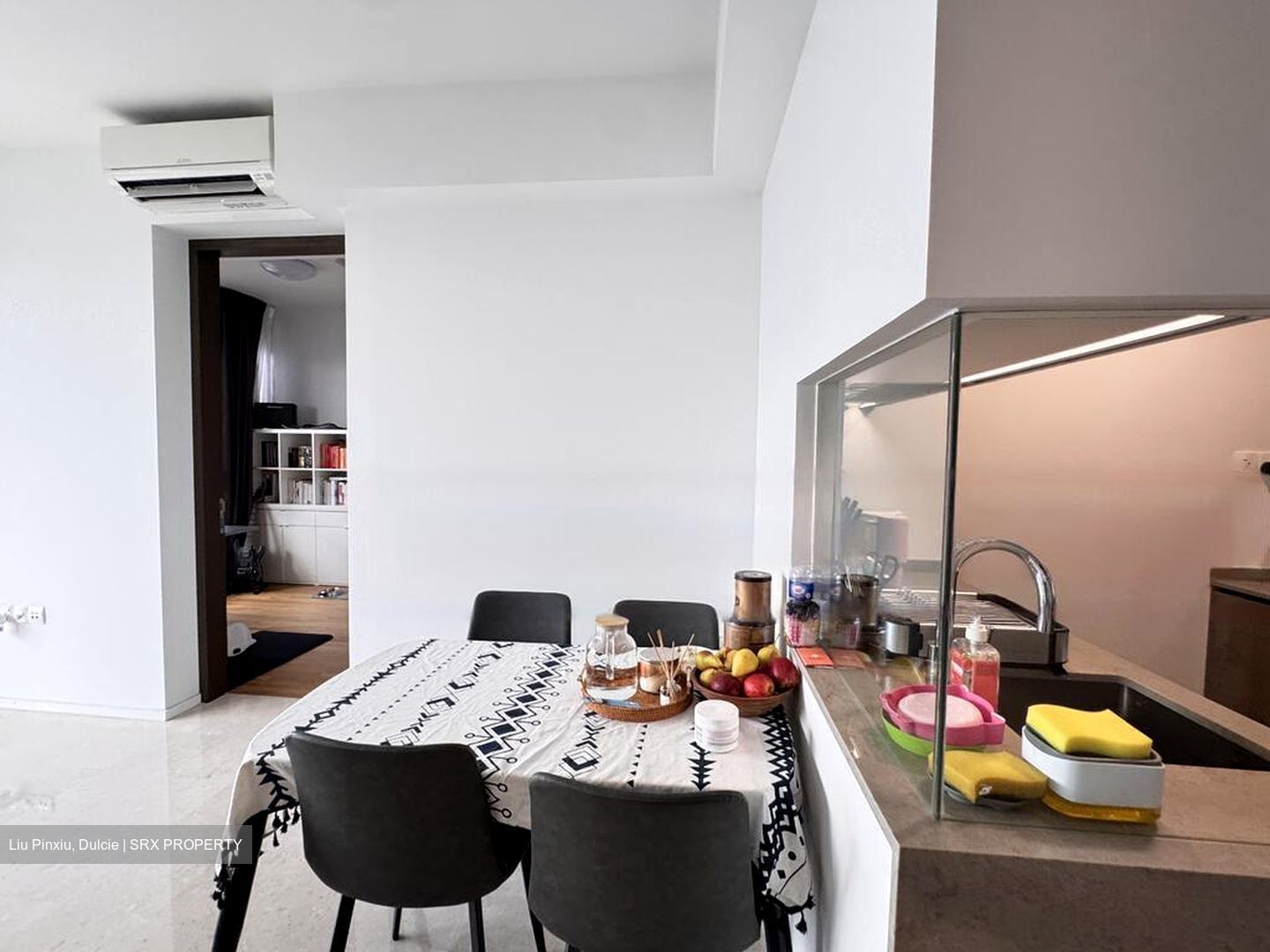 Avenue South Residence (D3), Apartment #452642051